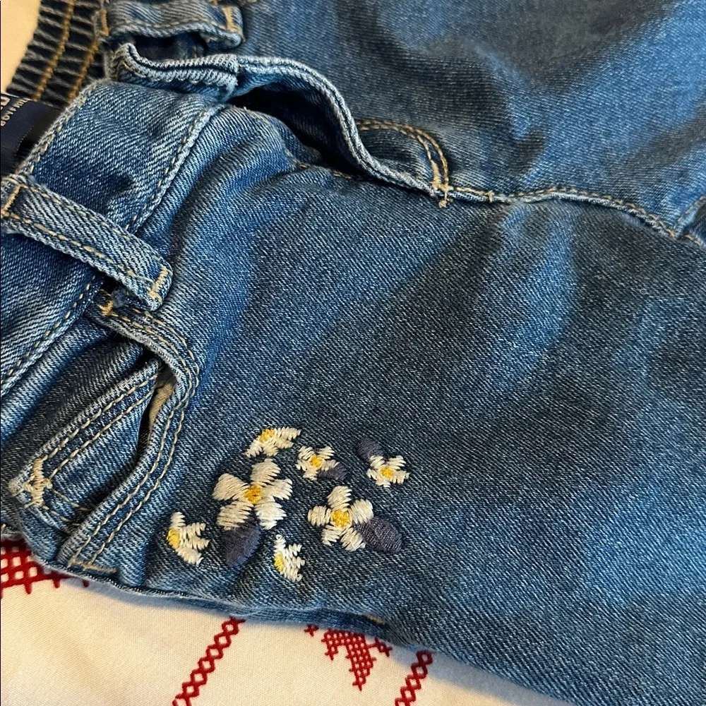 Old Navy Baby Blue Jeans with White Floral Detail Size 6-12 Months